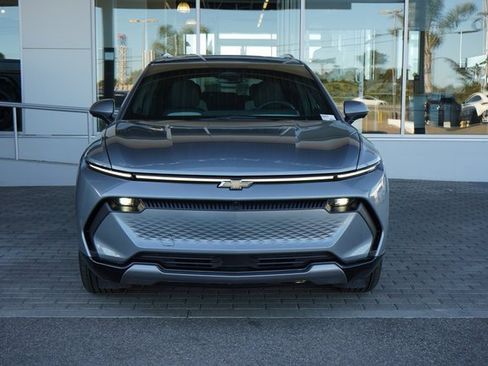 New 2025 Chevrolet Equinox EV LT image 3