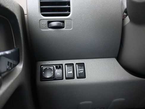 Used 2017 Nissan Frontier SV AWD/4WD image 20