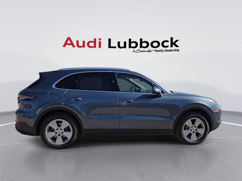 Used 2019 Porsche Cayenne image 9