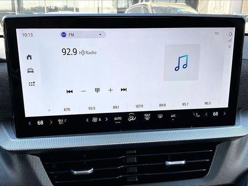 Used 2025 Ford Explorer ST-Line w/ ST-Line Street Pack image 30