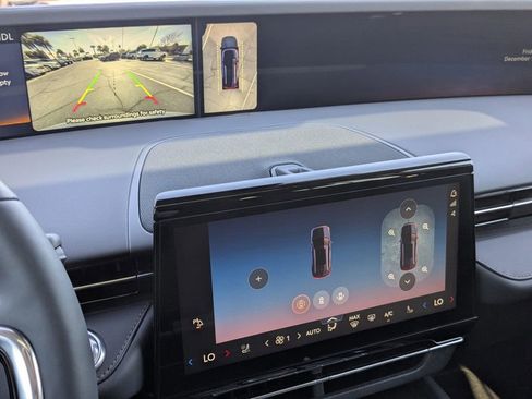 New 2026 Lincoln Nautilus Reserve image 24