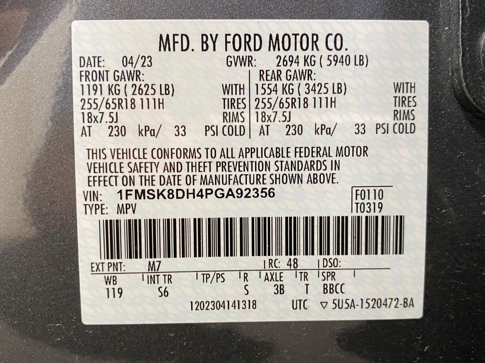 Used 2023 Ford Explorer XLT w/ Equipment Group 202A AWD/4WD image 31