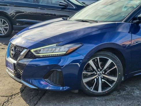 Used 2023 Nissan Maxima SL image 3