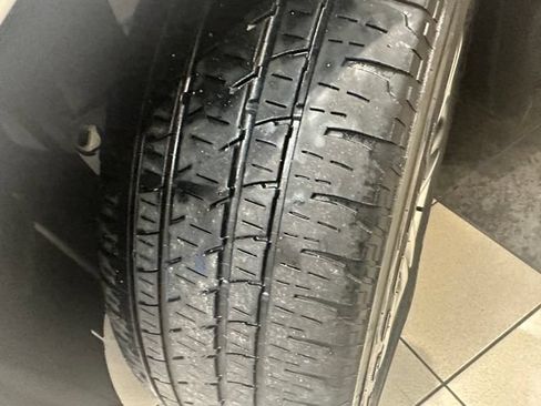 Used 2016 Ford Edge Titanium w/ Equipment Group 301A AWD/4WD image 33