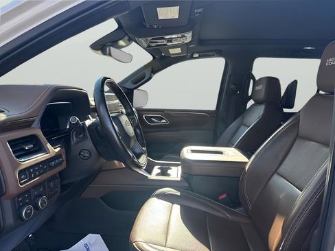 Used 2023 Chevrolet Tahoe High Country w/ Advanced Technology Package image 15