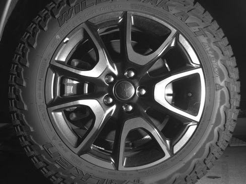 Used 2025 Jeep Compass Trailhawk AWD/4WD image 12