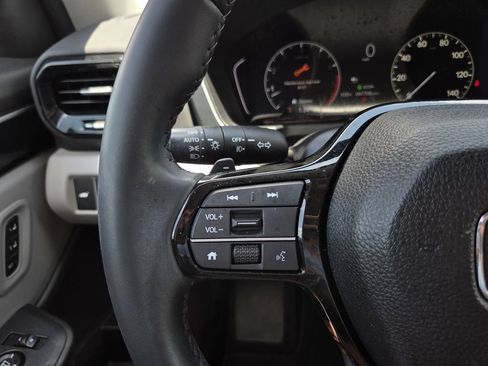Used 2024 Honda Pilot Touring image 27