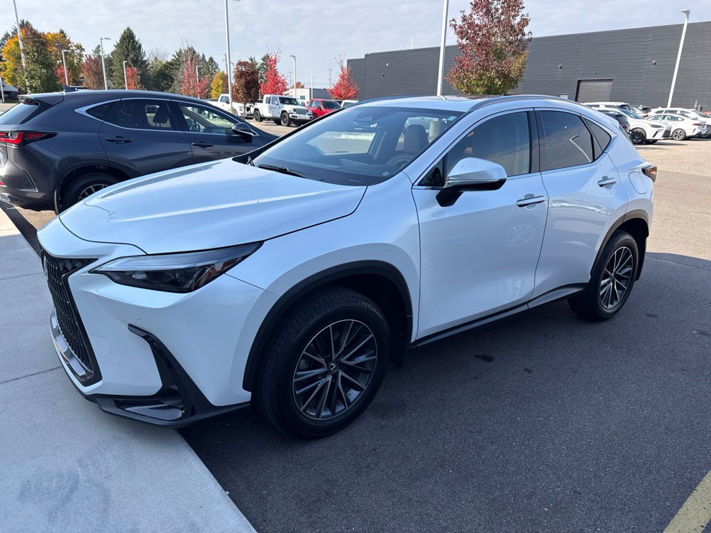 Used 2024 Lexus NX 350h AWD image 1