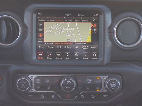 Certified 2020 Jeep Wrangler Unlimited Rubicon w/ Quick Order Package 28Y Recon image 17