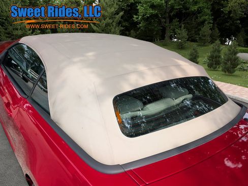 Used 2013 Ford Mustang Convertible RWD image 10
