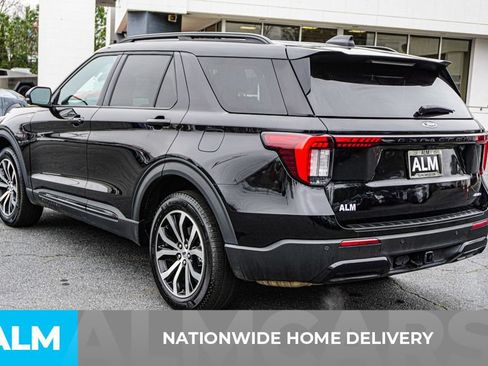 Used 2025 Ford Explorer ST-Line AWD/4WD image 4