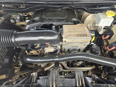 Used 2021 RAM 1500 Laramie w/ Off Road Group image 33