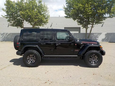 New 2026 Jeep Wrangler Unlimited Rubicon AWD/4WD image 4