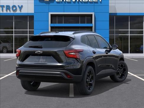 New 2026 Chevrolet Trax LT w/ Driver Confidence Package FWD image 4