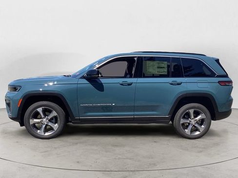 New 2026 Jeep Grand Cherokee Limited AWD/4WD image 2