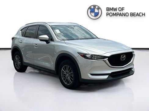 Used 2020 MAZDA CX-5 Touring FWD image 1