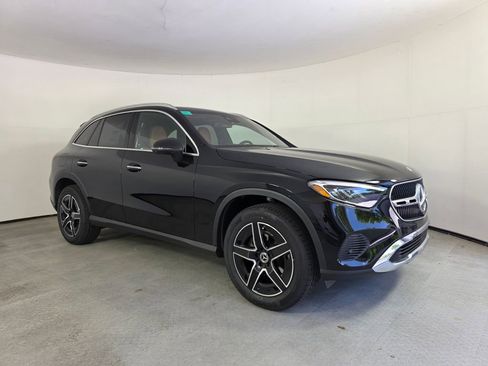 New 2026 Mercedes-Benz GLC 300 image 1