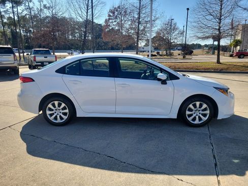 Certified 2024 Toyota Corolla LE image 8