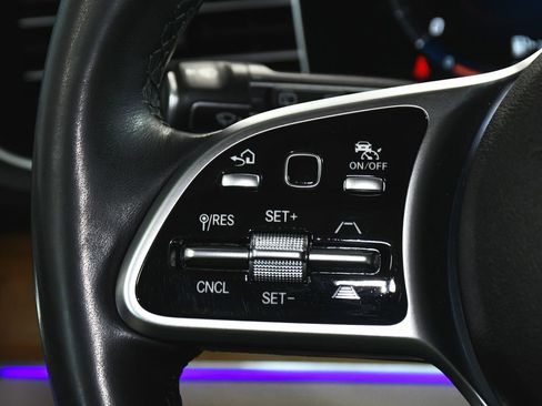 Used 2022 Mercedes-Benz GLS 450 4MATIC w/ AMG Line Exterior image 40