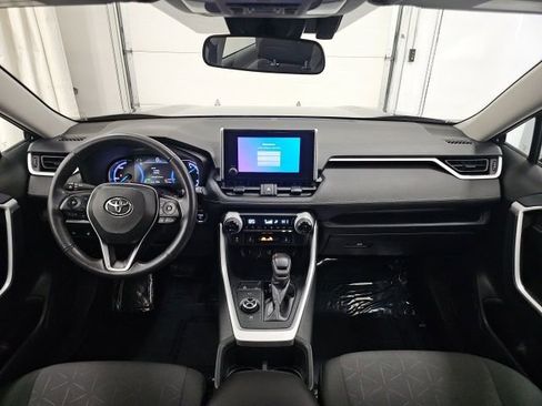 Certified 2025 Toyota RAV4 XLE w/ Convenience Package image 32