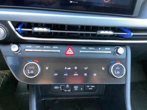 Used 2025 Hyundai Sonata SEL FWD image 39