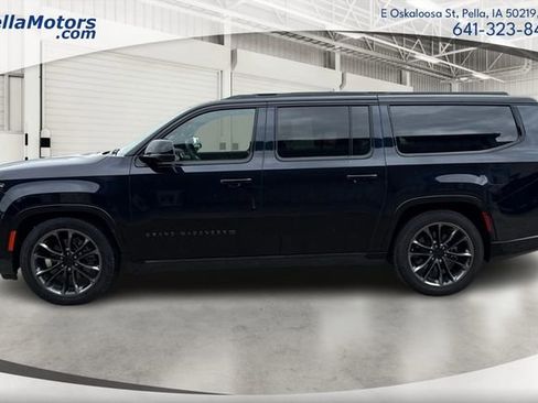 Used 2025 Jeep Grand Wagoneer L Series III w/ Rear Seat Video Group 1 image 6