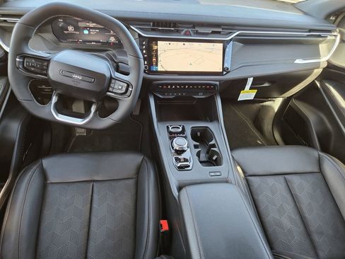 New 2026 Jeep Cherokee Overland w/ Trailer Tow Group AWD/4WD image 15