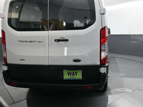 Used 2023 Ford Transit 250 Low Roof AWD w/ Exterior Upgrade Package image 23