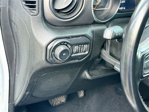 Used 2021 Jeep Wrangler Unlimited Freedom Edition image 11