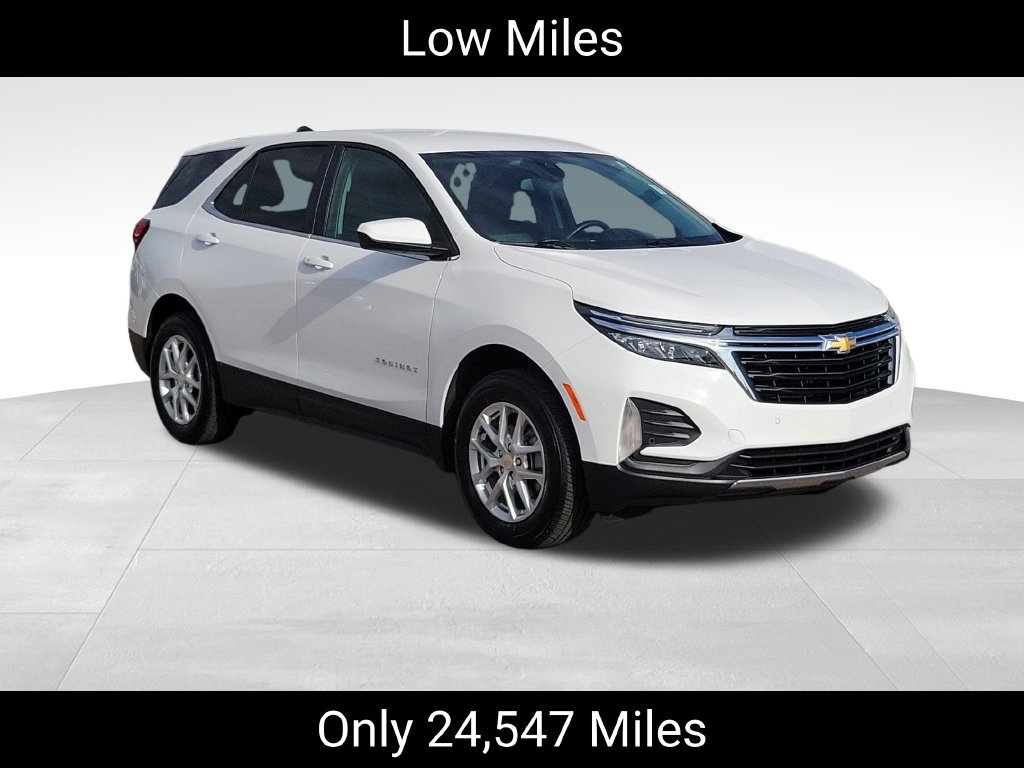 Used 2024 Chevrolet Equinox LT w/ LPO, Floor Liner Package AWD/4WD image 2