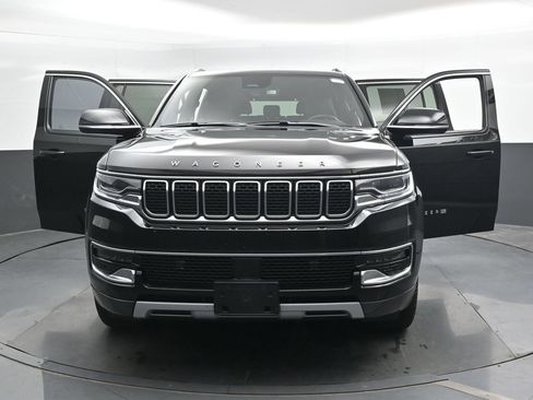 Used 2022 Jeep Wagoneer Series II AWD/4WD image 46