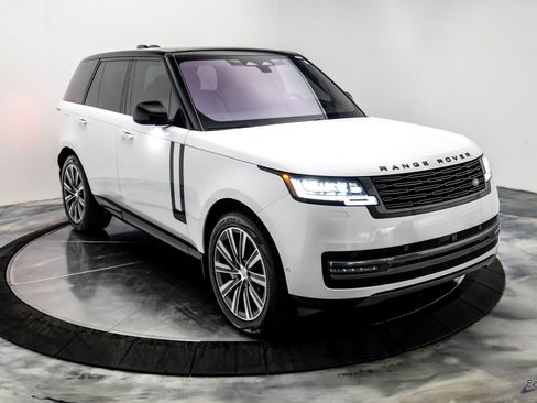 Used 2023 Land Rover Range Rover SE image 25