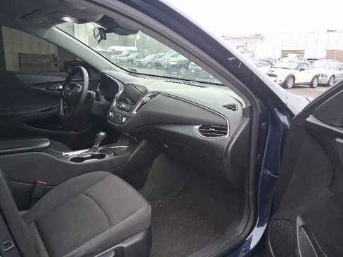 Used 2020 Chevrolet Malibu LT image 19