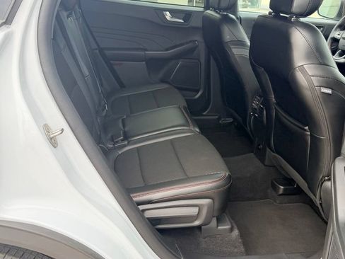 Used 2025 Ford Escape ST-Line FWD image 13