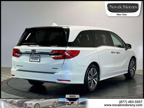 Used 2023 Honda Odyssey Touring image 8