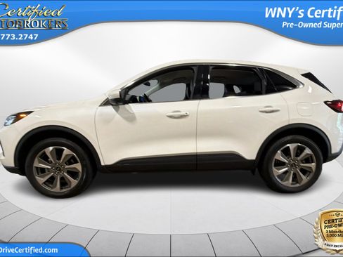 Used 2025 Ford Escape Platinum w/ Premium Technology Package AWD/4WD image 9
