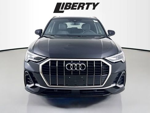 Used 2024 Audi Q3 2.0T Premium image 2