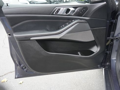 Used 2020 BMW X5 xDrive50i w/ Executive Package image 27