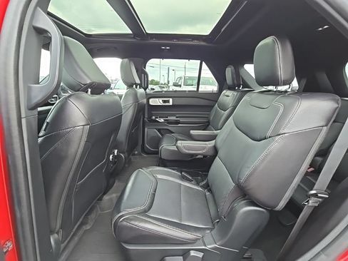 Used 2021 Ford Explorer ST w/ Equipment Group 401A AWD/4WD image 38