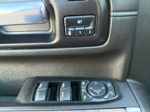 Used 2022 Chevrolet Silverado 3500 High Country w/ Safety Package II AWD/4WD image 27