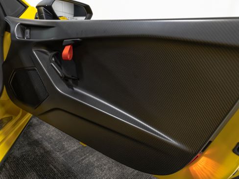 Used 2022 Lamborghini Huracan STO RWD image 62