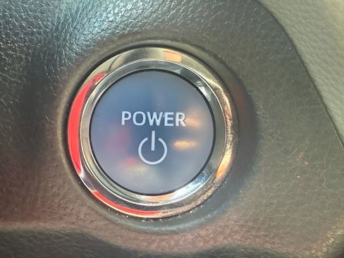 Used 2020 Toyota RAV4 XLE w/ Convenience Package AWD/4WD image 27