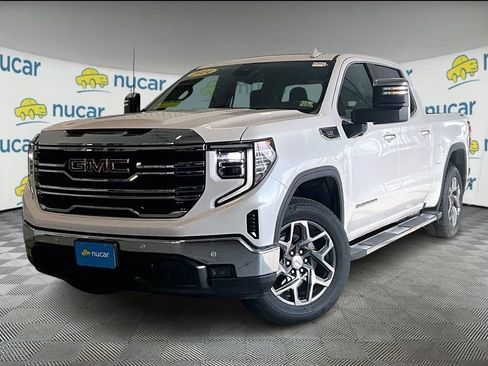 Used 2024 GMC Sierra 1500 SLT w/ SLT Premium Plus Package image 3