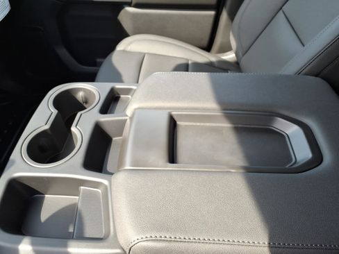 New 2026 GMC Sierra 2500 Pro w/ Convenience Package image 16