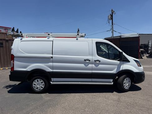 Used 2025 Ford Transit 250 Low Roof w/ Exterior Upgrade Package RWD image 2