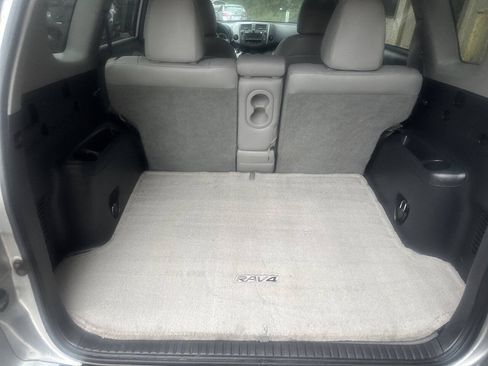 Used 2011 Toyota RAV4 Limited w/ Limited Extra Value Pkg AWD/4WD image 13