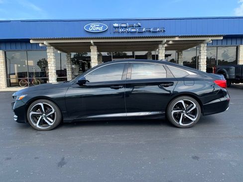 Used 2020 Honda Accord Sport image 7