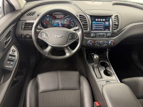 Used 2019 Chevrolet Impala LT FWD image 14