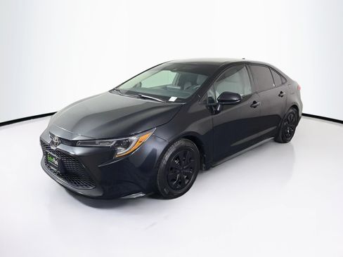 Used 2021 Toyota Corolla L FWD image 3