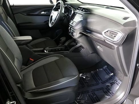 Used 2023 Chevrolet TrailBlazer LT FWD image 31